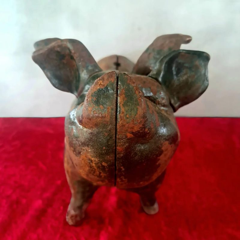 cast iron piggy bank (2)