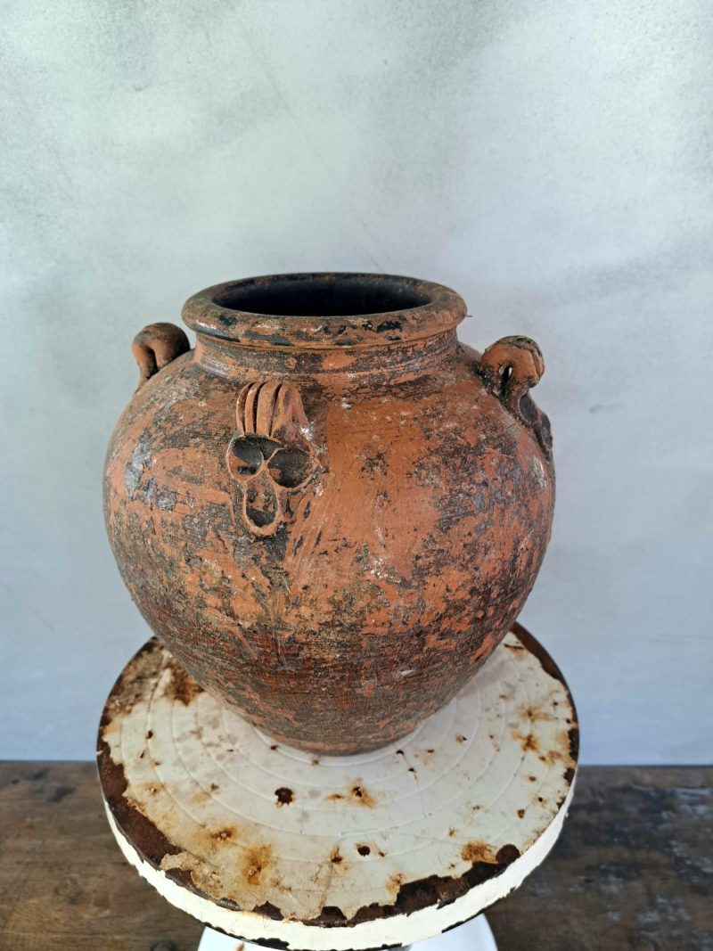 hand made terracotta pot 15