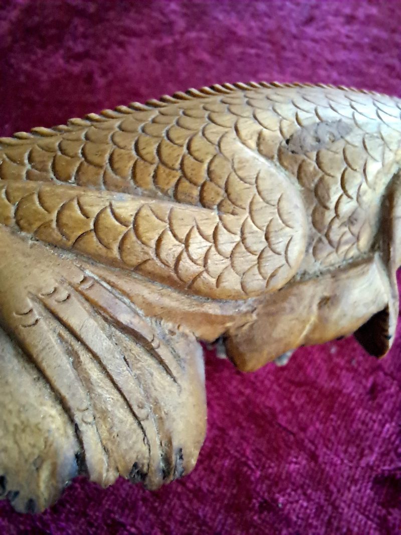 hand carved wooden lizard (1)