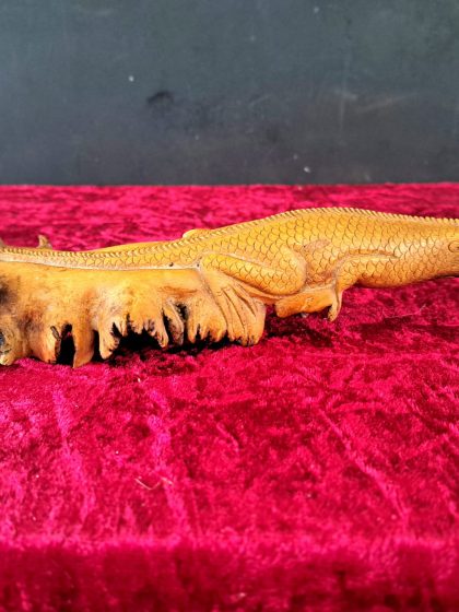 hand carved wooden lizard (14)