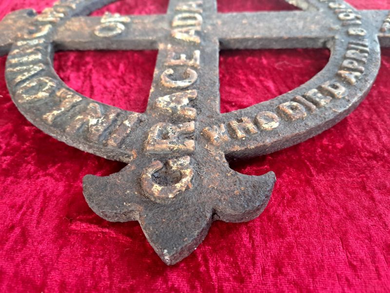 cast iron memorial cross 1918 (11)