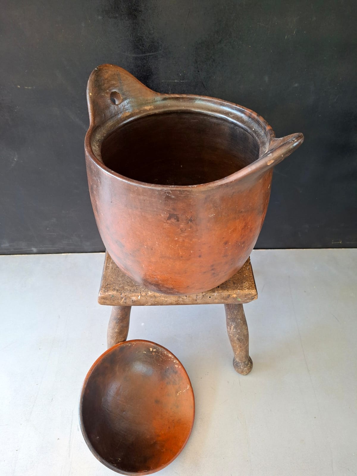 earthenware cooking vessel (1)