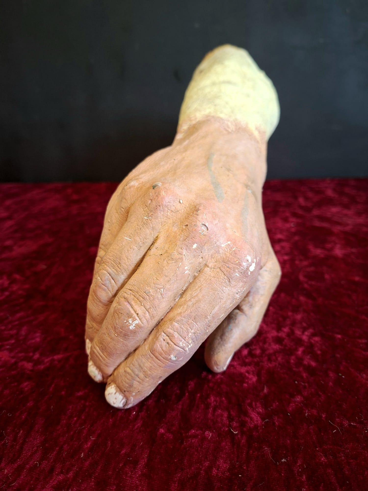 Lifesize realistic human prop arm (8)